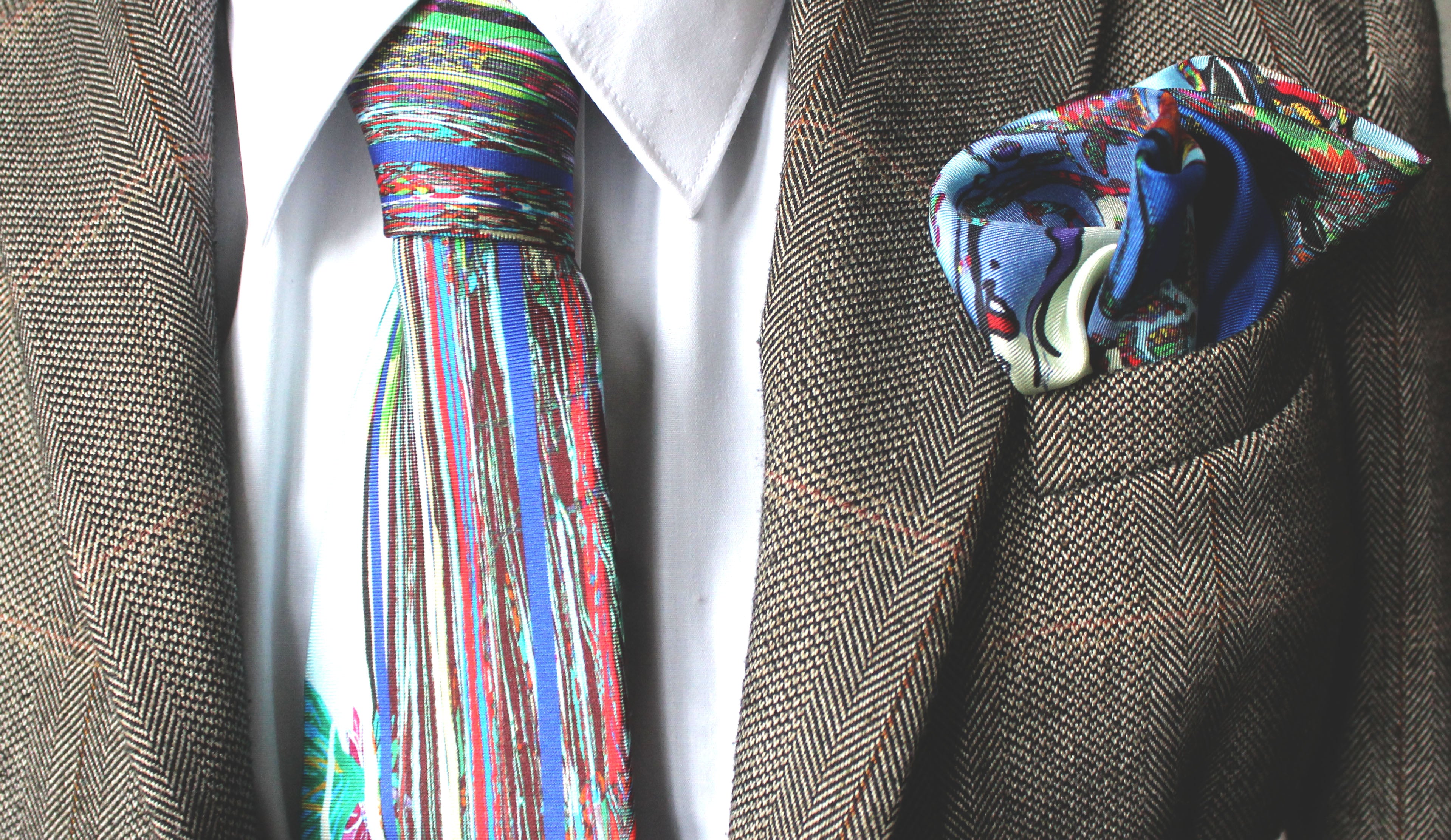 Blue Abstract Design, 100% Silk Twill Tie